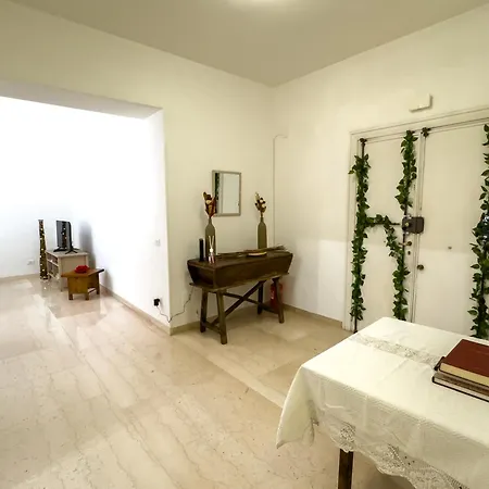 Apartament La Casa Del Sor Marchese A Due Passi Da San Pietro Rzym